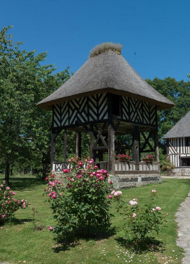 La Ferme Chevalier Hotel Equemauville Exterior photo